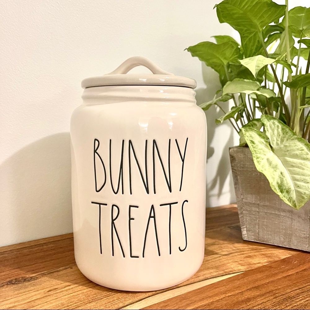 Rae Dunn large canister